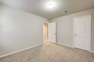 8002 Carillon Way, Rosharon, TX 77583 - Photo 13