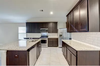 8002 Carillon Way, Rosharon, TX 77583 - Photo 9