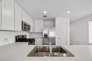 18510 Autumn Hts Ln, Crosby, TX 77532 - Photo 3