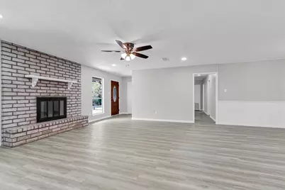 75 Rolling Hills Drive W, Conroe, TX 77304 - Photo 5