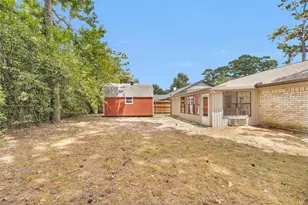 75 Rolling Hills Dr W, Conroe, TX 77304 - Photo 35