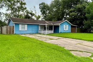 10823 Eddyrock St, Houston, TX 77089 - Photo 3
