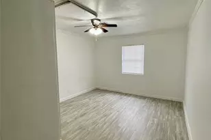 10823 Eddyrock St, Houston, TX 77089 - Photo 11