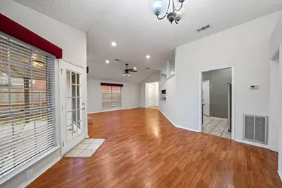 18123 Lake Bend Drive, Houston, TX 77084 - Photo 7