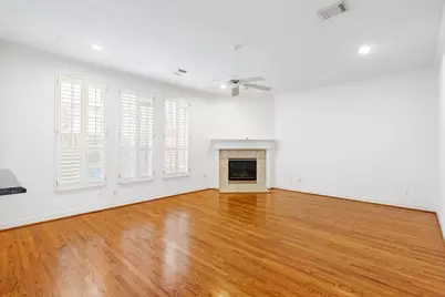 5913 Dolores Street #B, Houston, TX 77057 - Photo 11