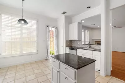 5913 Dolores Street #B, Houston, TX 77057 - Photo 17