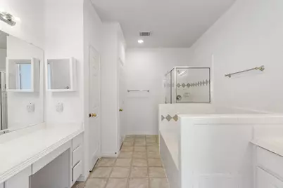 5913 Dolores Street #B, Houston, TX 77057 - Photo 23