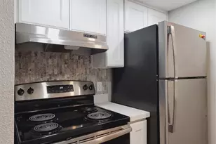 3768 Tanglewilde St, Houston, TX 77063 - Photo 5