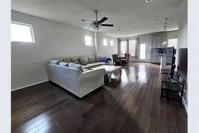 3234 Longleaf Meadows Drive, Houston, TX 77063 - Photo 7