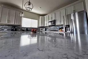 3234 Longleaf Meadows Dr, Houston, TX 77063 - Photo 9