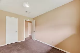 4826 Redfish Reef Dr, Bacliff, TX 77518 - Photo 13