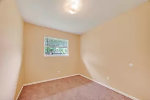 4826 Redfish Reef Dr, Bacliff, TX 77518 - Photo 15