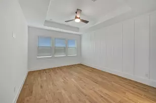 12106 Upper Mdws Ave, Mont Belvieu, TX 77535 - Photo 9