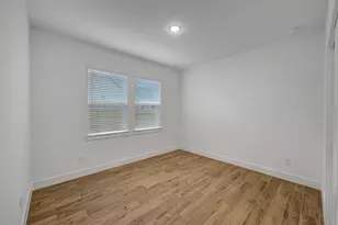 12106 Upper Mdws Ave, Mont Belvieu, TX 77535 - Photo 15