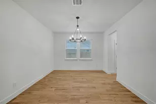 12106 Upper Mdws Ave, Mont Belvieu, TX 77535 - Photo 11