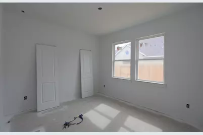 12106 Upper Meadows Avenue, Mont Belvieu, TX 77535 - Photo 11