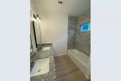 7945 Sparta Street, Houston, TX 77028 - Photo 7