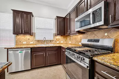 1914 Lazy Hollow Lane, Pearland, TX 77581 - Photo 19