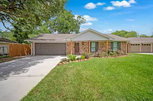 1109 Warren St, Deer Park, TX 77536 - Photo 1