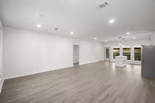 502 Tall Timber Dr, West Columbia, TX 77486 - Photo 11