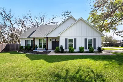 502 Tall Timber Drive, West Columbia, TX 77486 - Photo 1