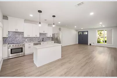 502 Tall Timber Drive, West Columbia, TX 77486 - Photo 7