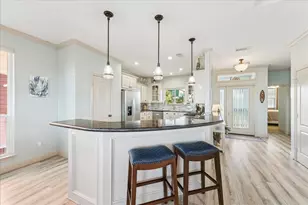 13522 Windlass Circle Dr, Galveston, TX 77554 - Photo 9