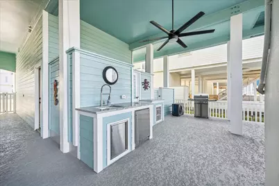 13522 Windlass Circle Drive, Galveston, TX 77554 - Photo 27