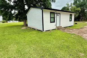 324 W Main Hwy W, Ames, TX 77575 - Photo 9