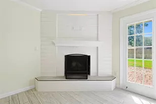 5719 Cerritos Dr, Houston, TX 77035 - Photo 9