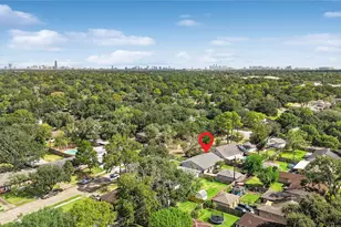 5719 Cerritos Dr, Houston, TX 77035 - Photo 27