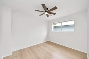 7705 Yoe St, Houston, TX 77016 - Photo 17