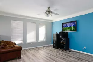 10303 Mills Run Dr, Houston, TX 77070 - Photo 11