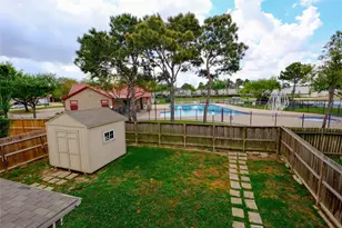 15514 Satsuma Point Ct, Houston, TX 77049 - Photo 19