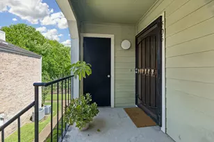 6602 Harbor Town Dr, Houston, TX 77036 - Photo 7