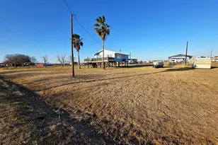 405 Blue Water Blvd, Sargent, TX 77414 - Photo 31