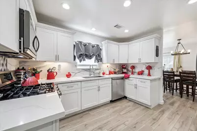 534 Bull Run Court, Conroe, TX 77302 - Photo 5