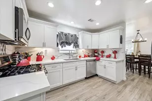 534 Bull Run Ct, Conroe, TX 77302 - Photo 5