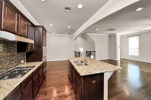 2707 King's Retreat Cir, Houston, TX 77345 - Photo 3