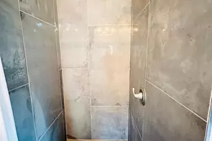 310 Hunt St, Houston, TX 77003 - Photo 21