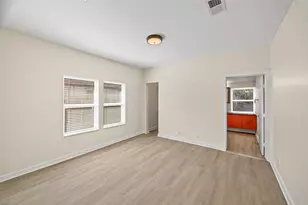 310 Hunt St, Houston, TX 77003 - Photo 15