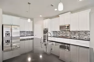 18 Garden Path Pl, Tomball, TX 77375 - Photo 13