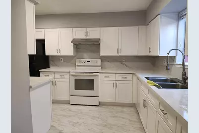 9901 Sharpcrest Street #M9, Houston, TX 77036 - Photo 7