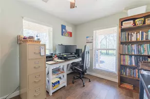 310 Medford St, Vidor, TX 77662 - Photo 23