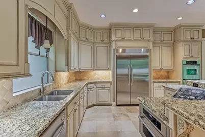 62 Stone Springs Circle, The Woodlands, TX 77381 - Photo 23