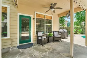 19 E Sundance Cir, The Woodlands, TX 77382 - Photo 41