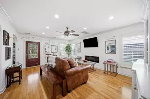 1951 Lexington St, Houston, TX 77098 - Photo 17