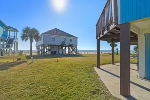 12625 W Ventura Dr W, Galveston, TX 77554 - Photo 29