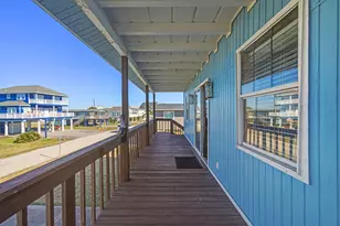 12625 W Ventura Dr W, Galveston, TX 77554 - Photo 3