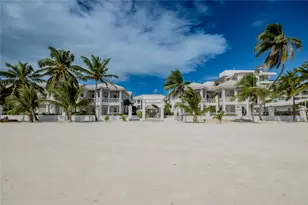 2 Barrier Reef Dr, Newport Beach, CA - Photo 9